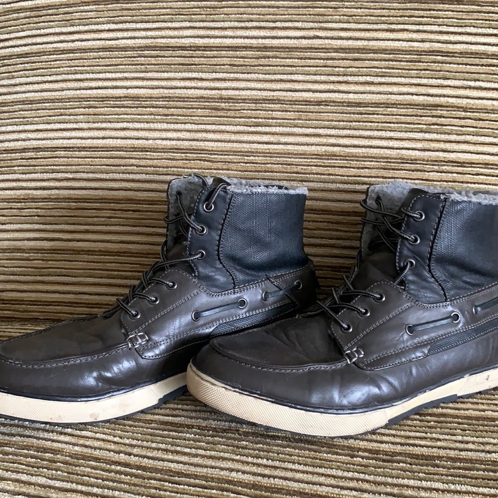 Call it spring grey chukka boot shoes barley worn
